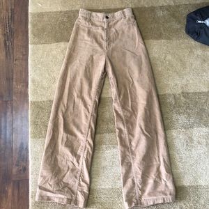 Super cute Levi’s corduroy jeans